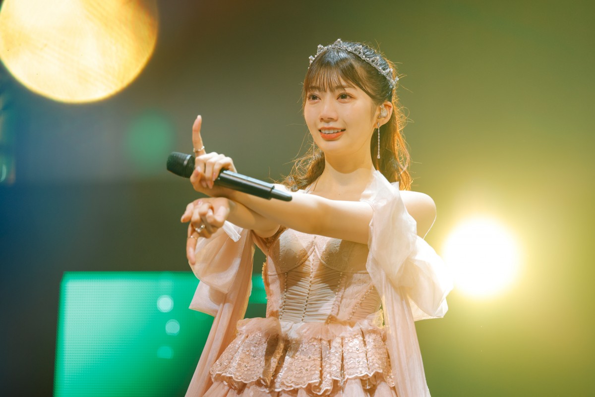 日向坂46・高本彩花が卒業セレモニー ラストでメンバー全員集結「幸せ