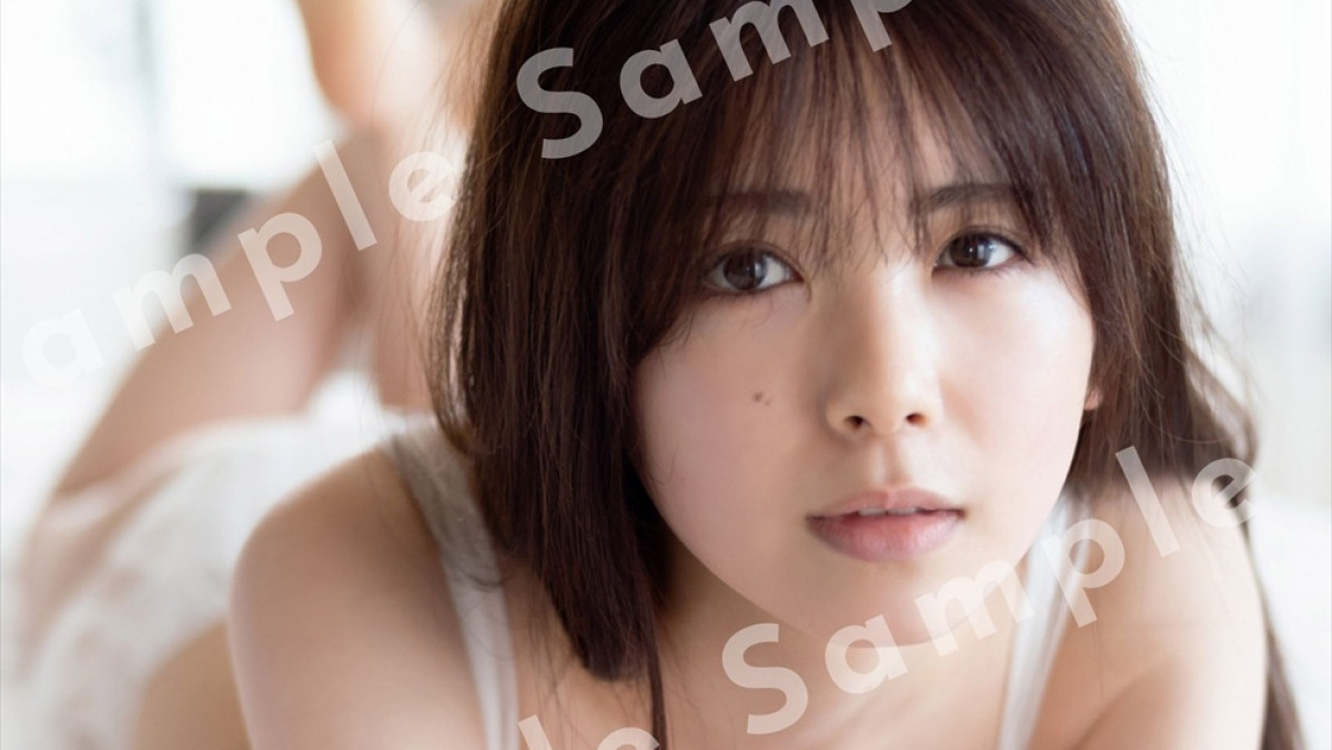 乃木坂46・筒井あやめ1st写真集、書店特典ポスター3種＆ポストカード17