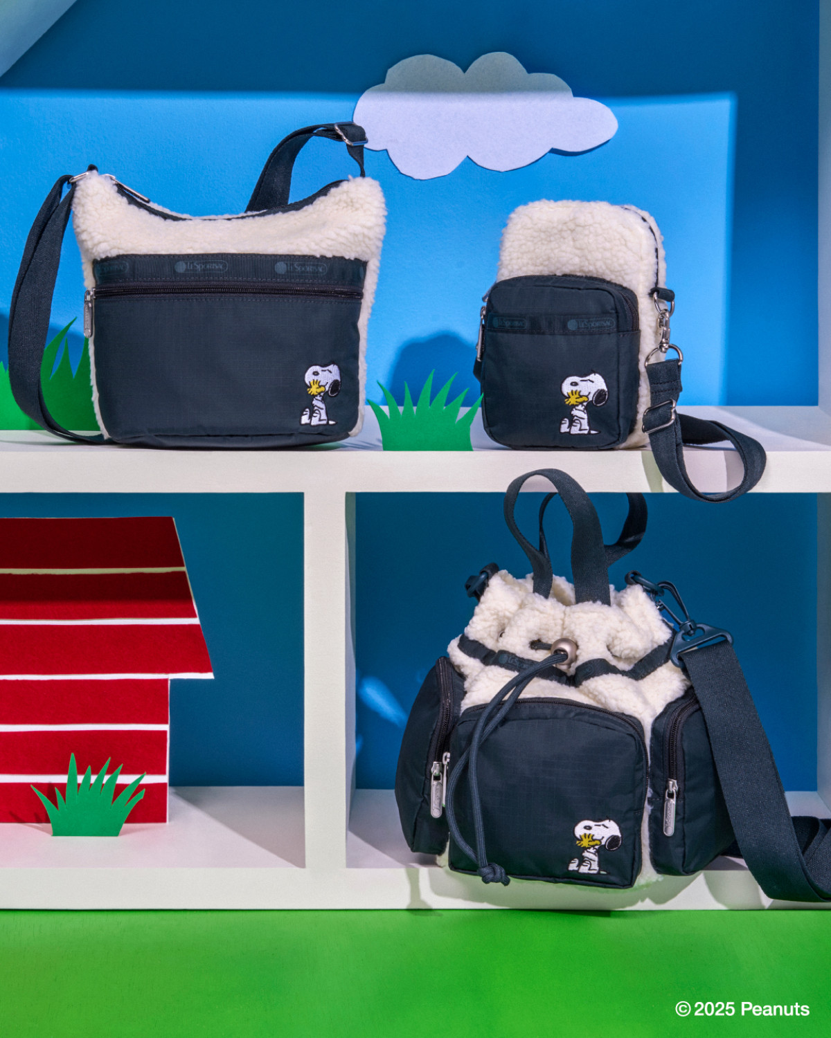 スヌーピーのおうちがショルダーバッグに！ 『PEANUTS