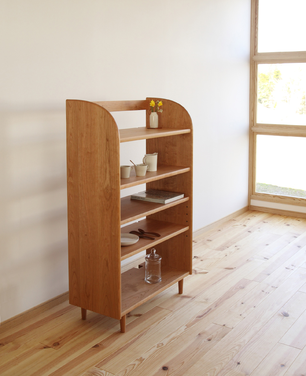 チェリー無垢材のオープンシェルフ（飾り棚・幅85cm） 家具工房クラポ