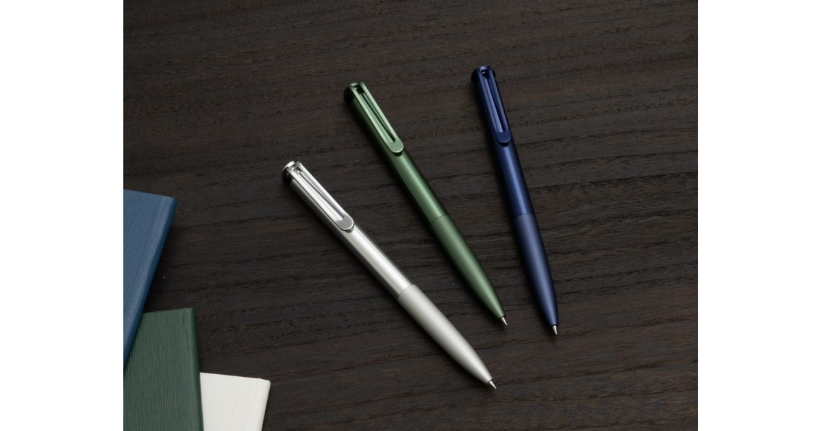 かく」喜びを届ける筆記具開発ラボ ノック式ボールペン 「SAKURA