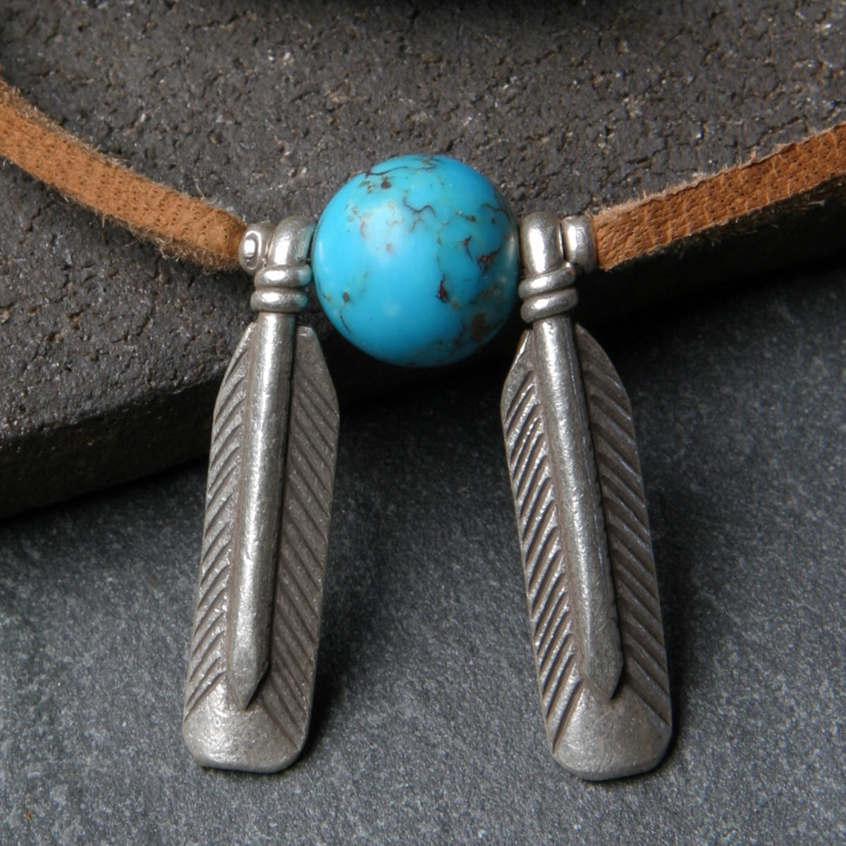 カレン族シルバー ビーズ 天然無染色 ターコイズ 12mm玉 鹿革紐