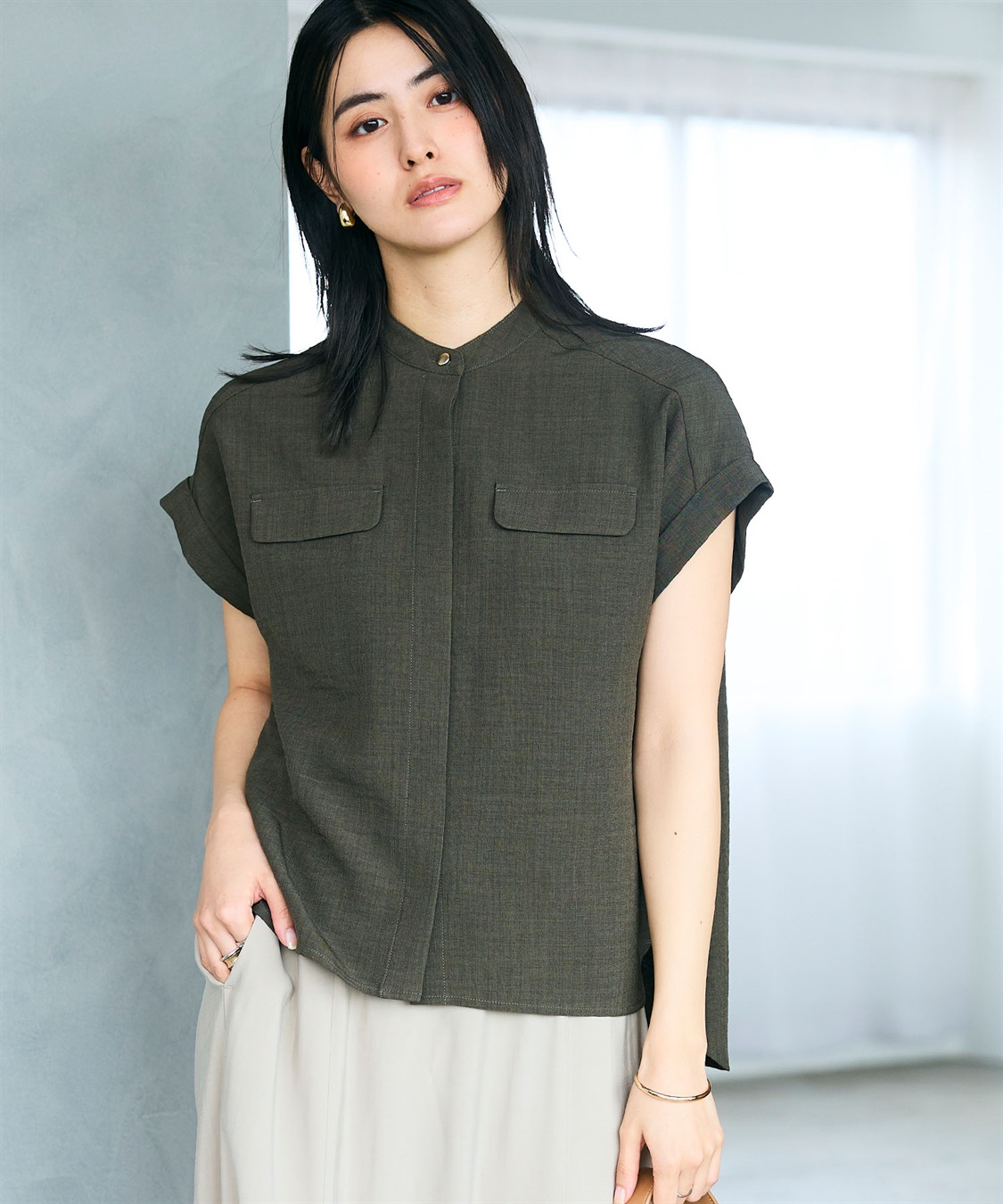 メディア掲載】《シワになりにくい》サマナチュラバンドカラーブラウス