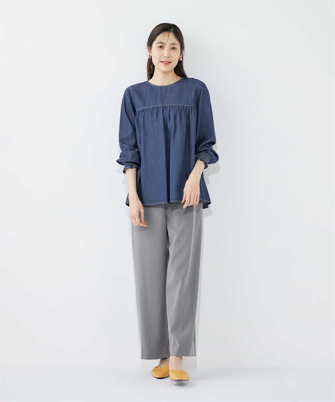 ティアードデニムブラウス Petit Honfleur｜クロスプラス公式通販サイト