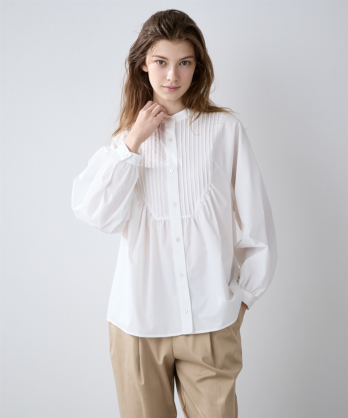 スタンドネック ピンタックブラウス LE SOUK HOLIDAY｜クロスプラス