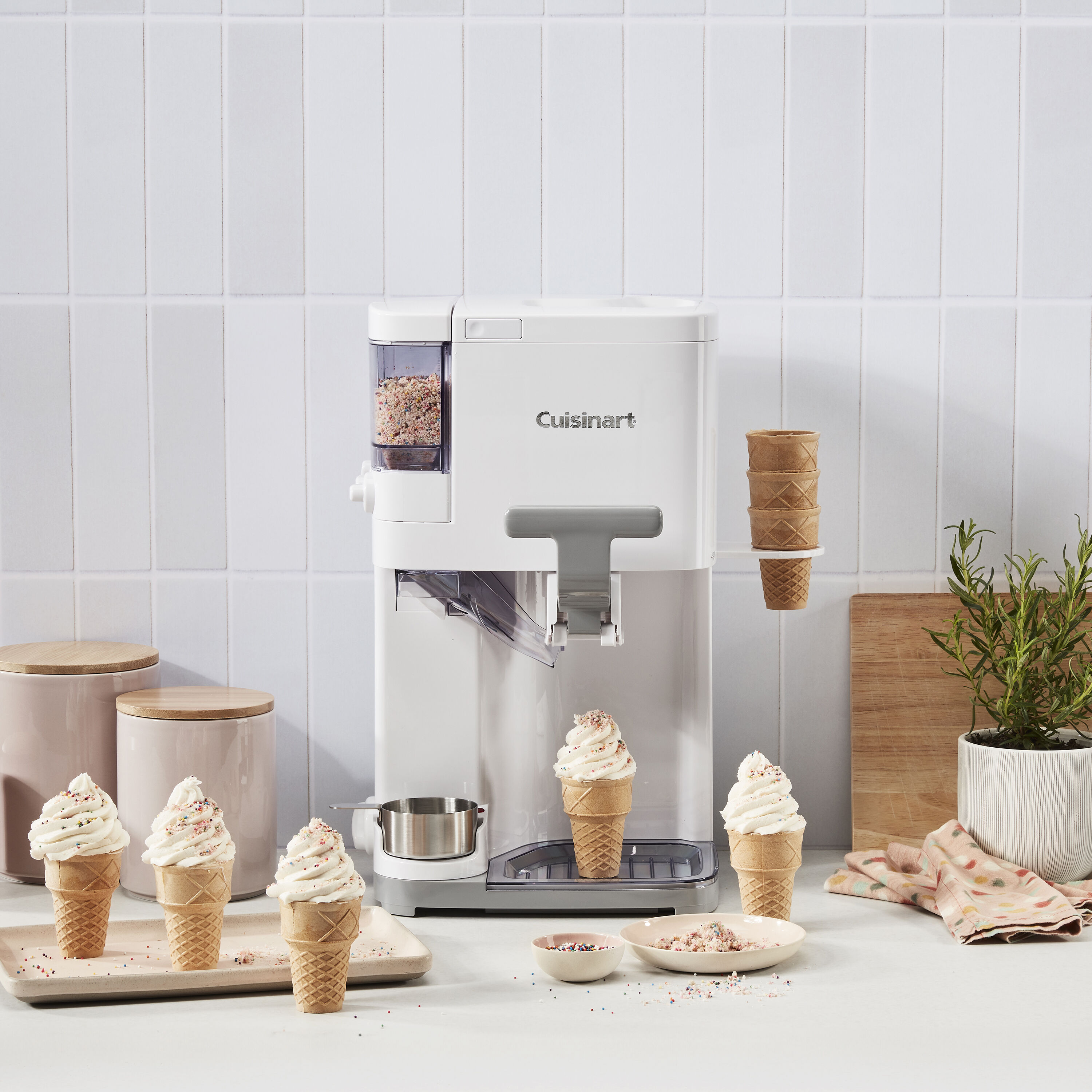Mix It In Soft Serve Ice Cream Machine - Cuisinart