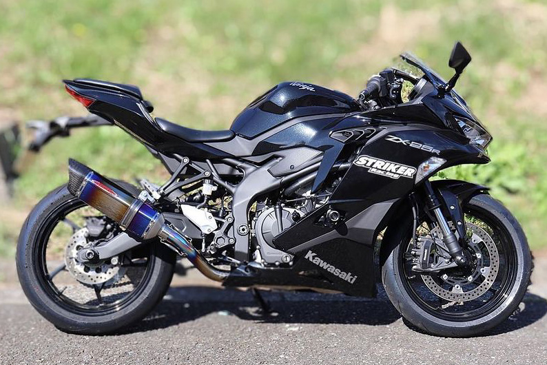 ストライカーからNinja ZX-25R/SE用フルエキゾーストが登場。純正比60