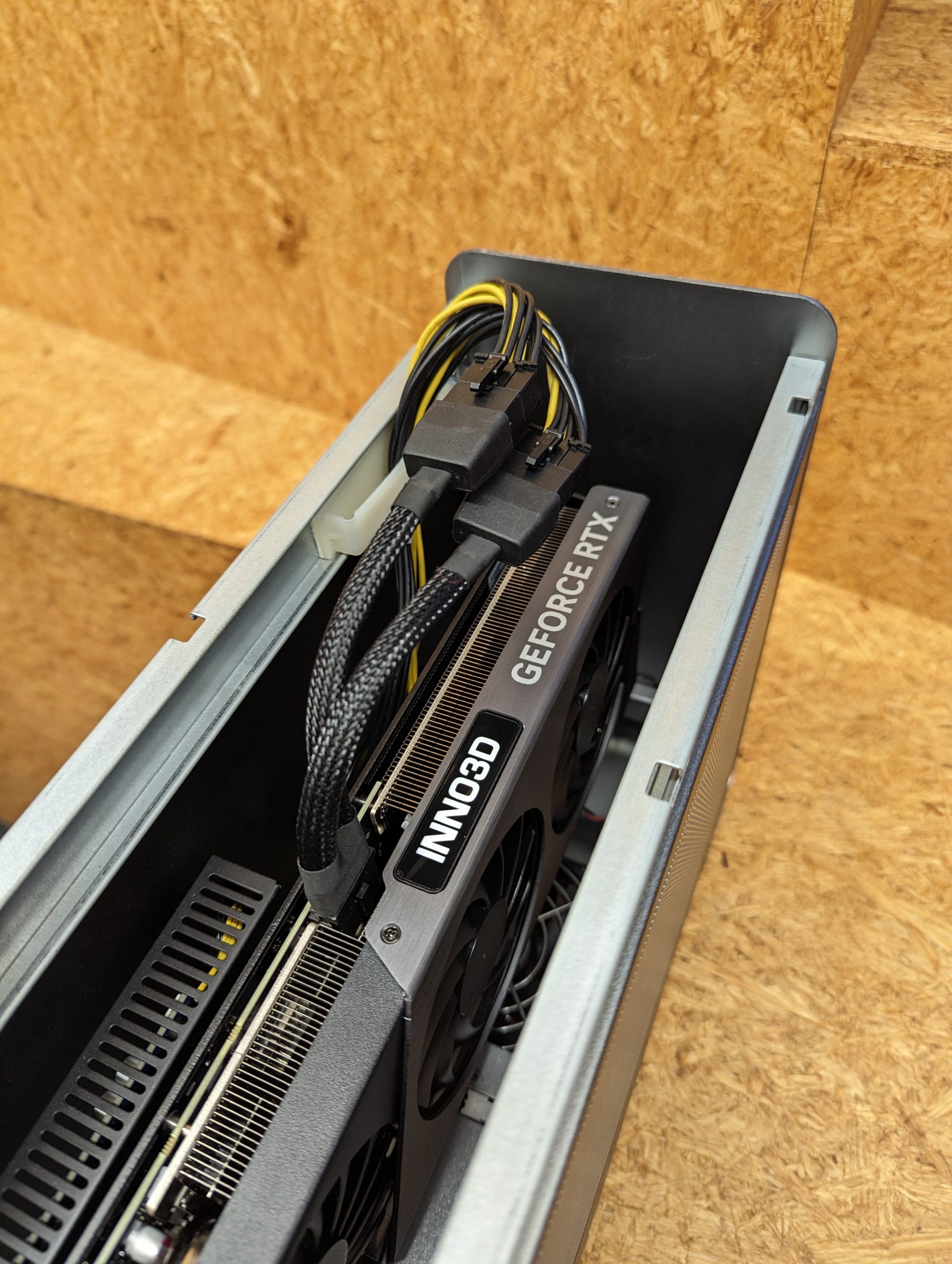 AKiTiO Node TitanでNVIDIA GeForce RTX 4070Tiが動いた！ – アキバの