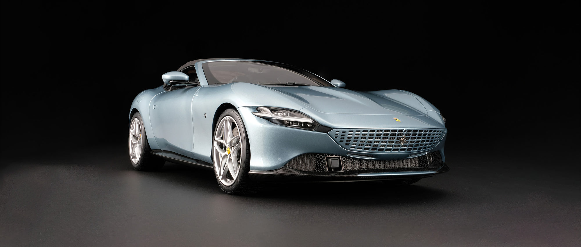 フェラーリRoma Spider – Amalgam Collection