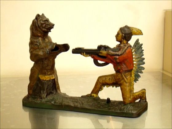 貯金箱いろいろ（カラクリ貯金箱）｜世界の貯金箱博物館｜尼崎信用金庫