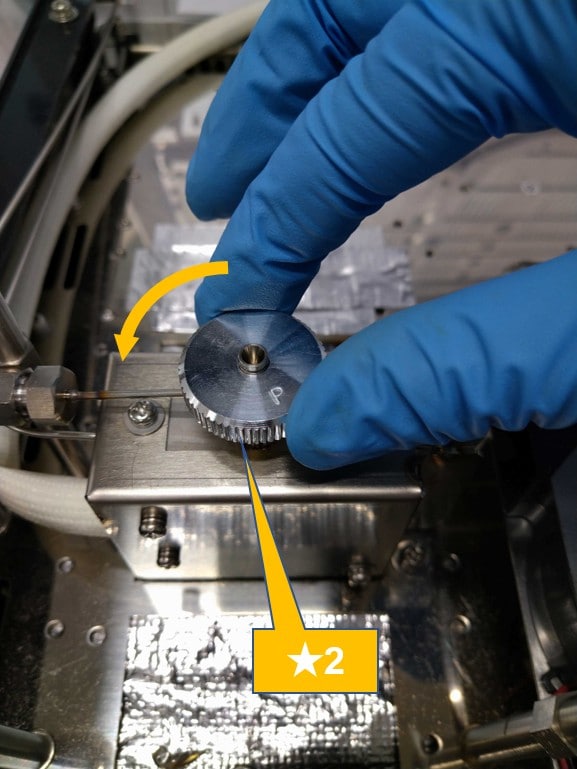 セプタムとインサートの交換（OCI-2030 NX / OCI-NX U）