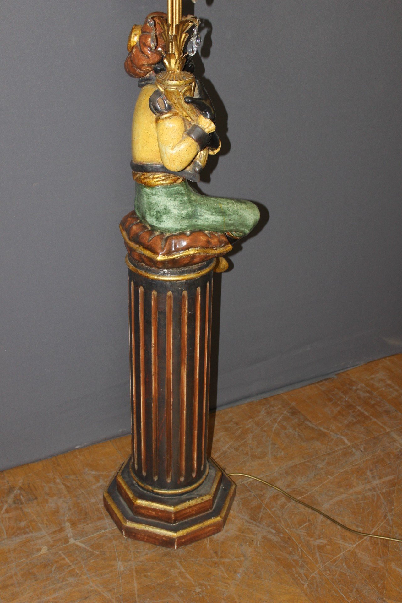 Nubian Torch Holder in polychrome wood, circa 1 | Antikeo