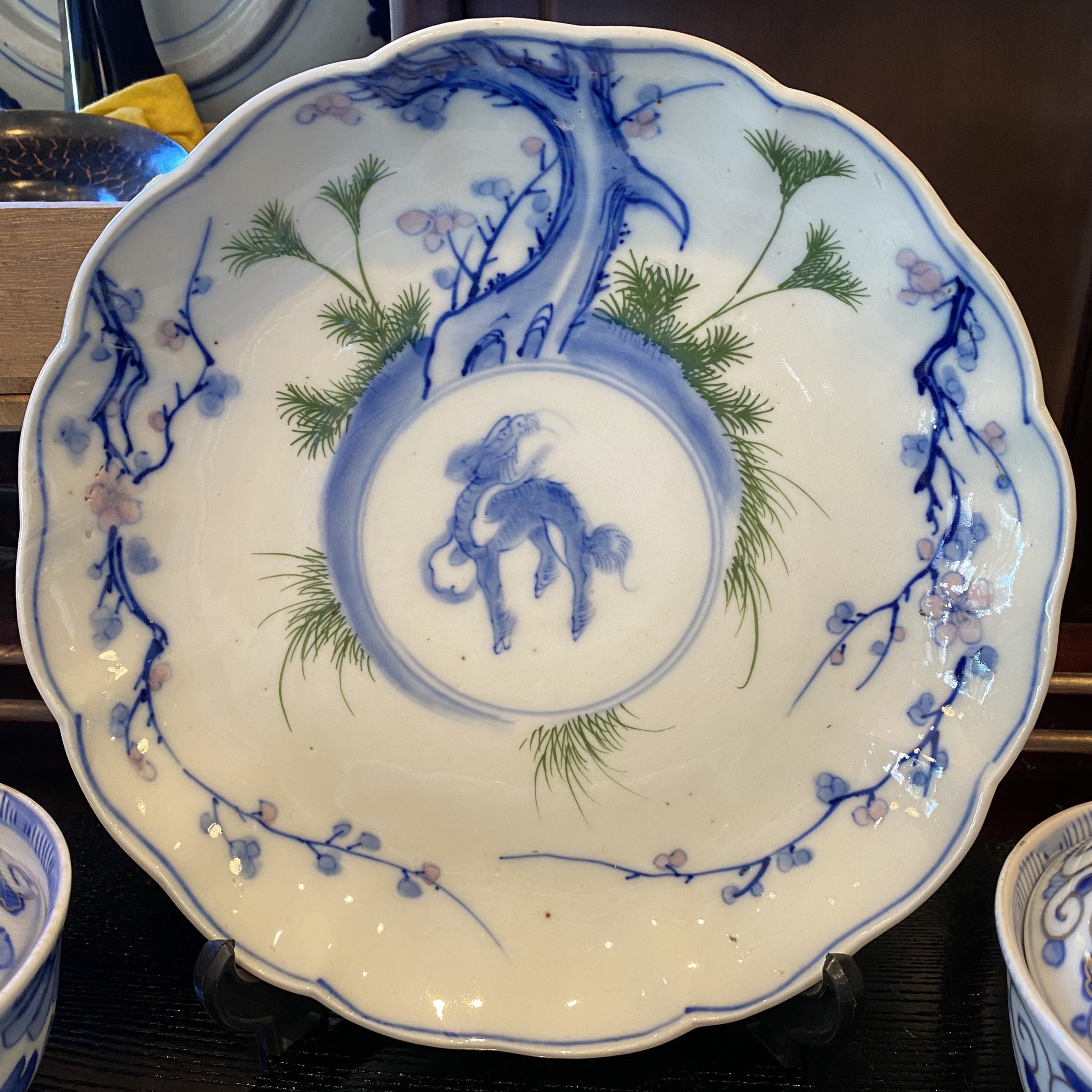 伊万里焼 7寸皿 染付 中央に麒麟 | Antique Nanae