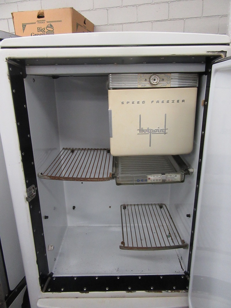 1941 Hotpoint - Antique Appliances