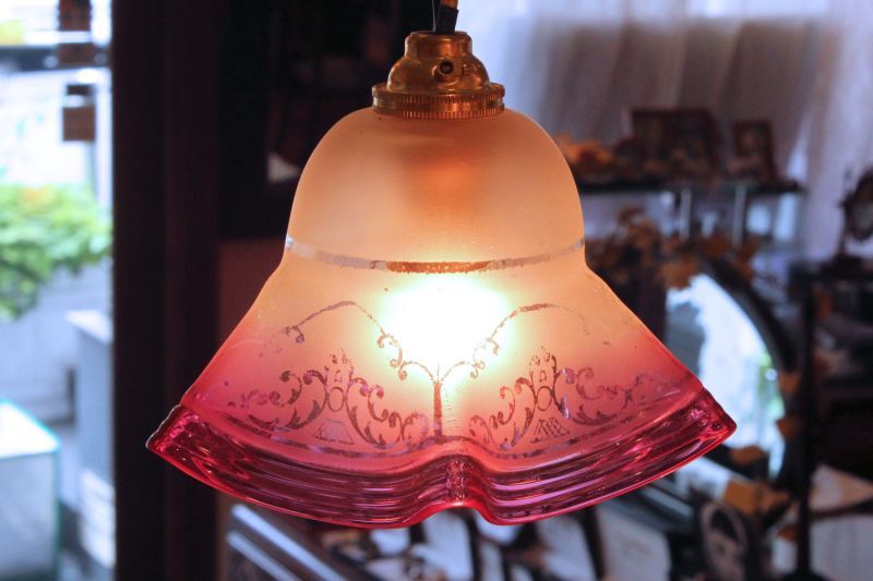 イギリス アンティーク クランベリー ガラス エッチング ランプ
