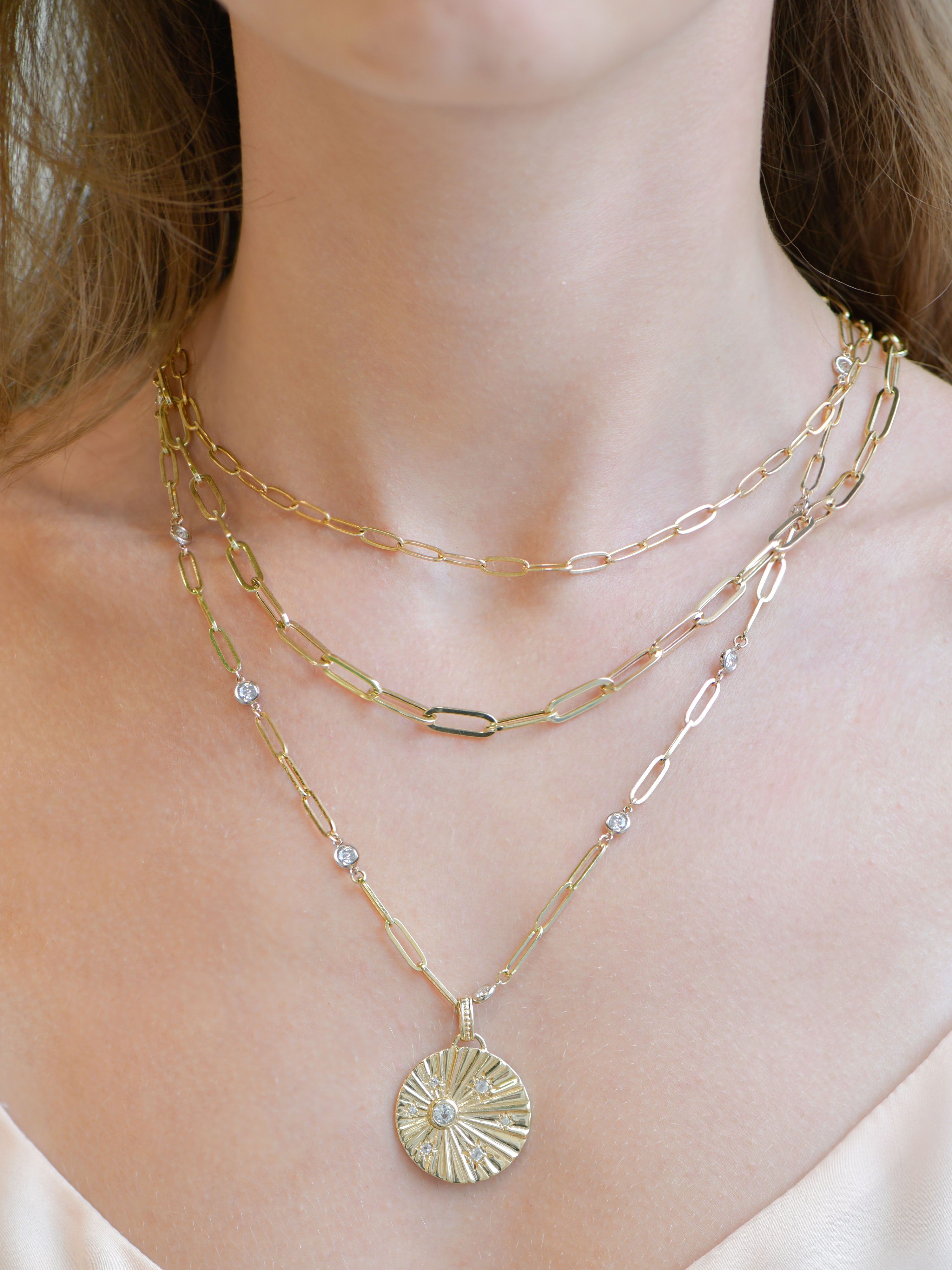 Anzie Aztec Rae Diamond Ripple Medallion