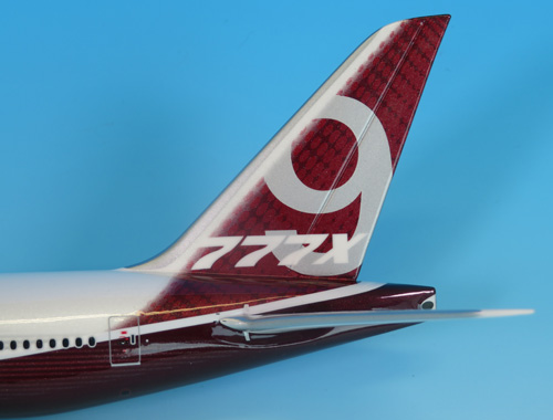 9X20102 1:200 BOEING 777-9 BOEING ハウスカラー 地上折りたたみ翼