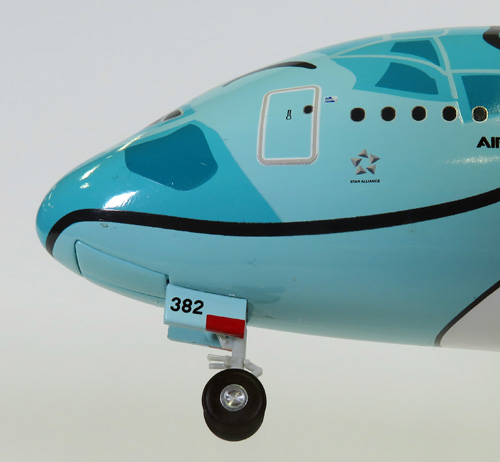 NH20145 1:200 A380 JA382A FLYING HONU エメラルドグリーン スナップ