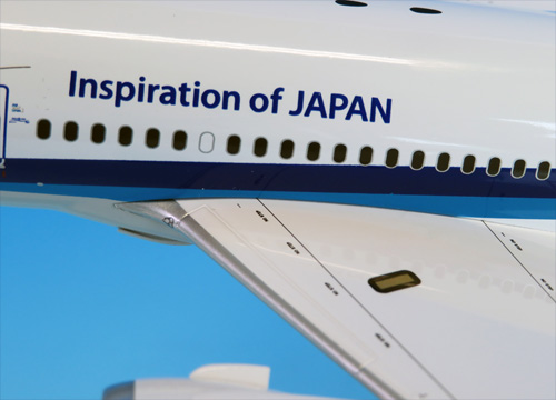 NH20168 1：200 BOEING 787-9 JA921A 完成品(WiFiレドーム・ギアつき
