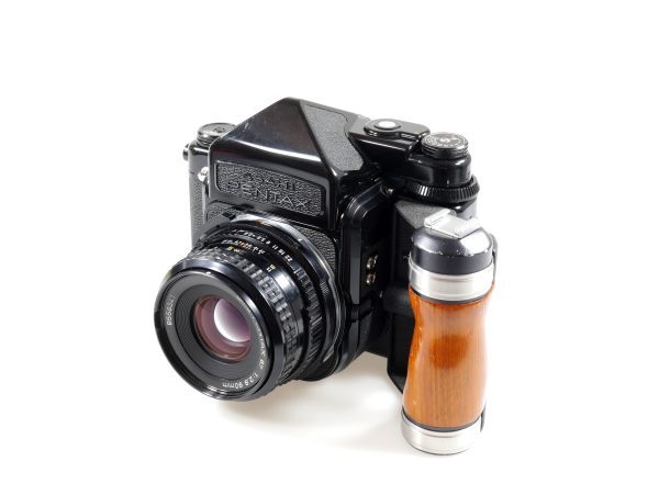 Pentax 67 MLU with SMC 90mm f2.8 – Analogue Cameras