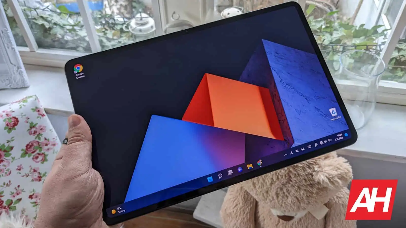 Huawei MateBook E Review: A Rare 2-In-1 Windows 11 Experience