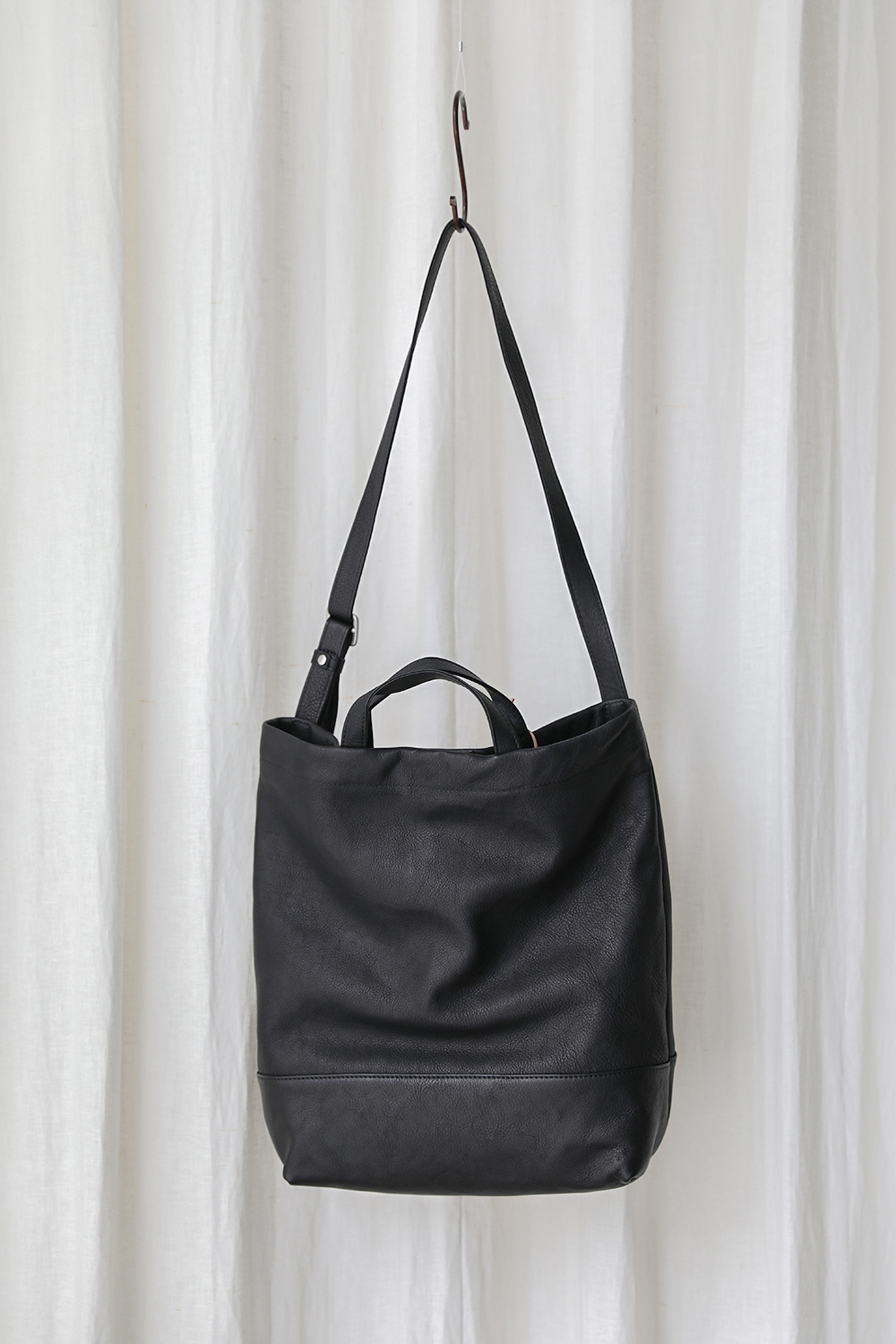fino One Shoulder Bag | ANOTHER LOUNGE