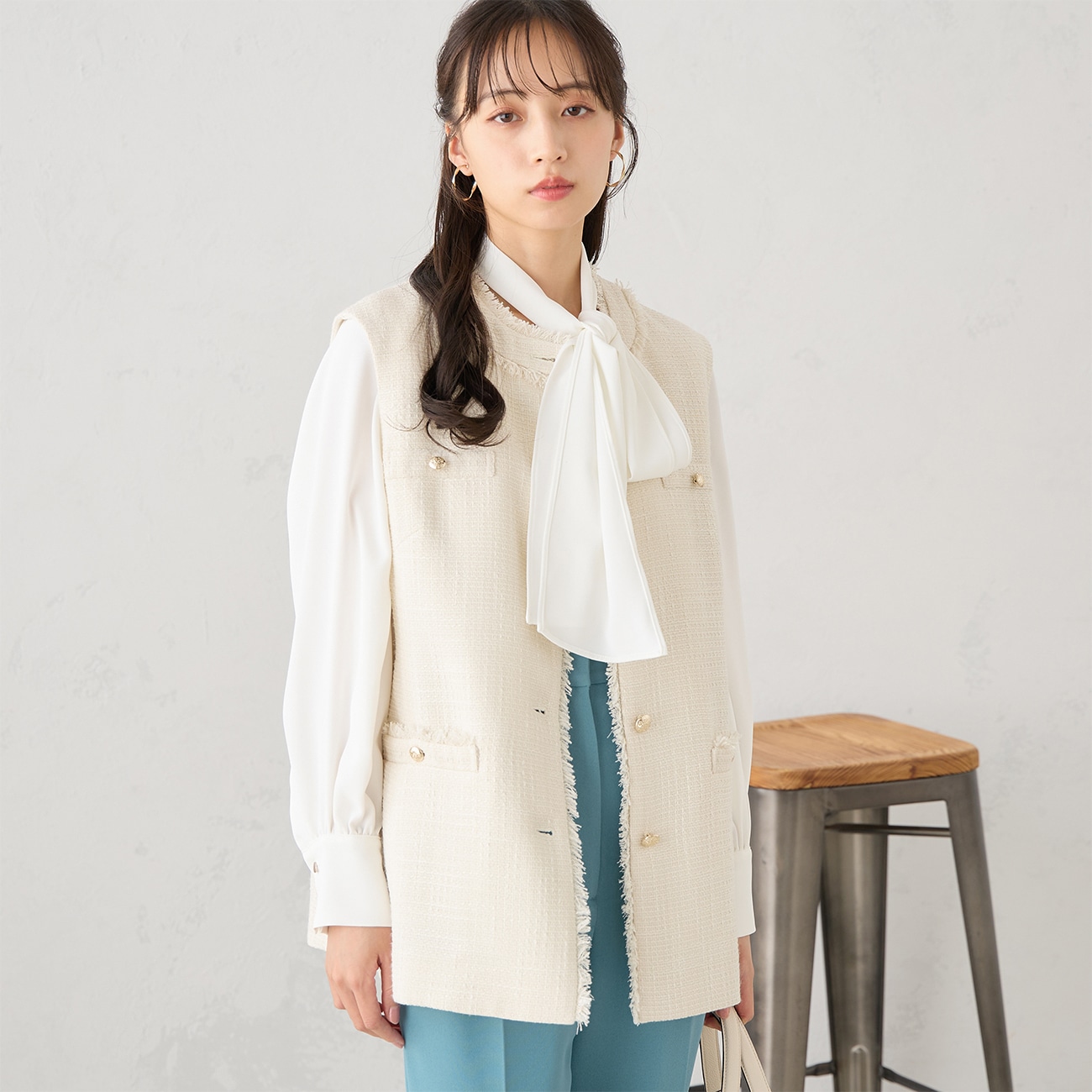 特価】【WEB限定価格】オフホワイトツイードジレ セットアップ着用可