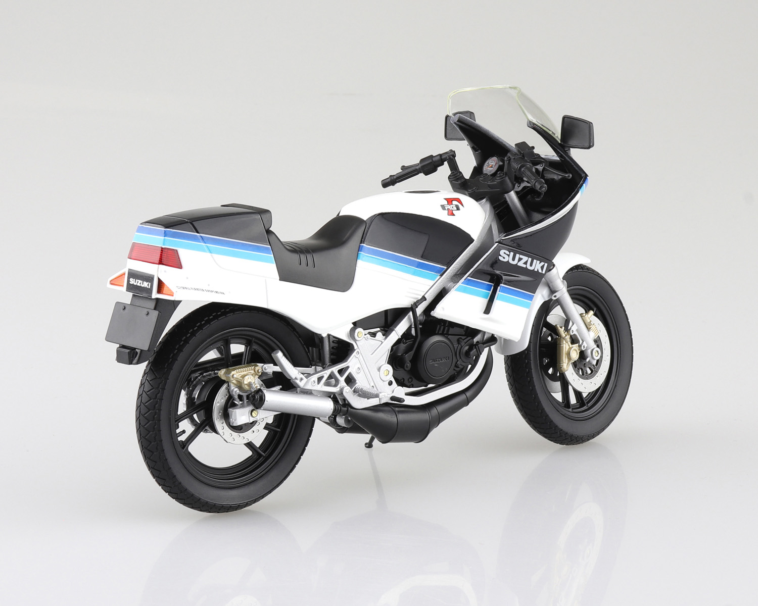 SUZUKI RG250Γ ブルー×ホワイト｜株式会社 青島文化教材社