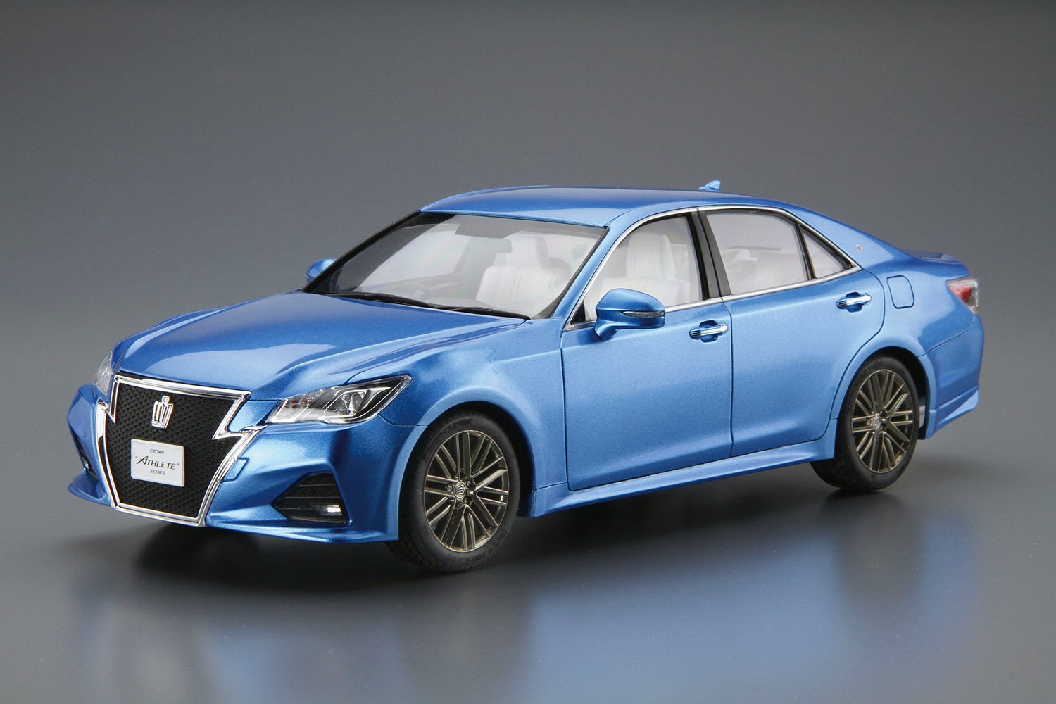 1/24 トヨタ GRS214/AWS210 クラウンアスリートG '15｜株式会社 青島
