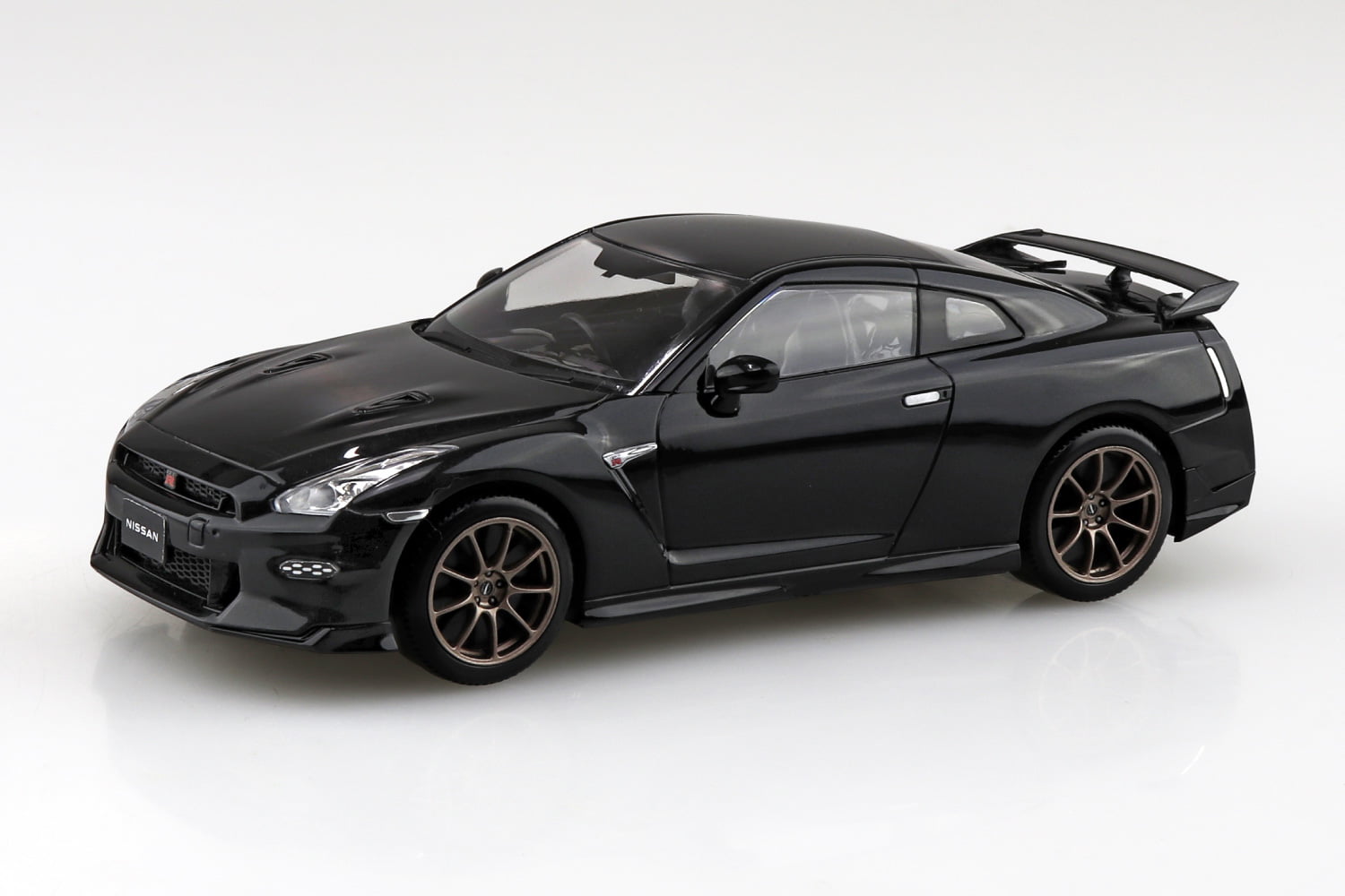 NISSAN R35 NISSAN GT-R 2024(meteor flake black pearl)｜AOSHIMA