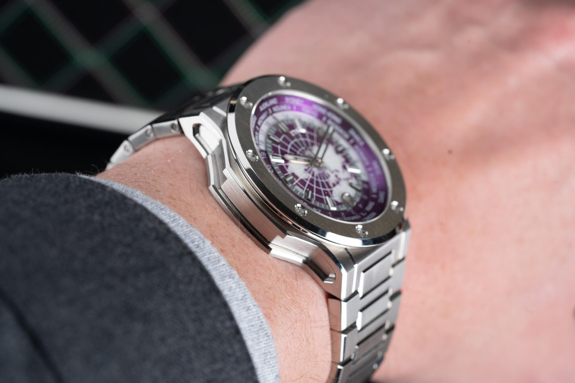 The ZTAGE Hybrid Original Worldtimer Embraces A New Era Of Watch