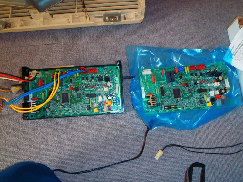 ダイキン 天カセ4方向 修理工事 「E7エラー」 室外機：RZYP45HT