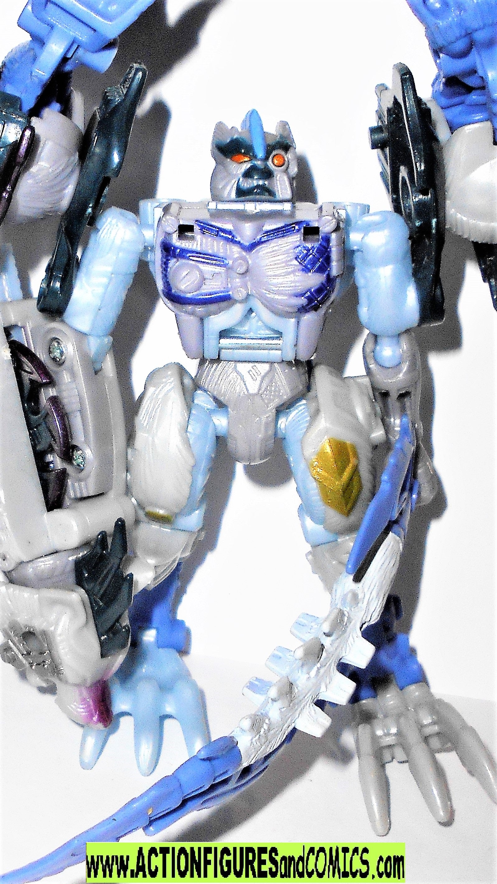 サ*ラ様 トランスフォーマー ユニバース フロストバイト