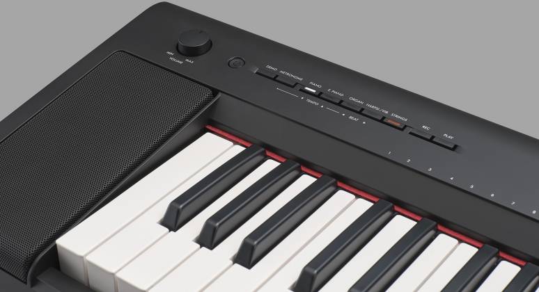 Yamaha NP-15 B Piaggero Series 61 Note Touch Sensitive Keyboard