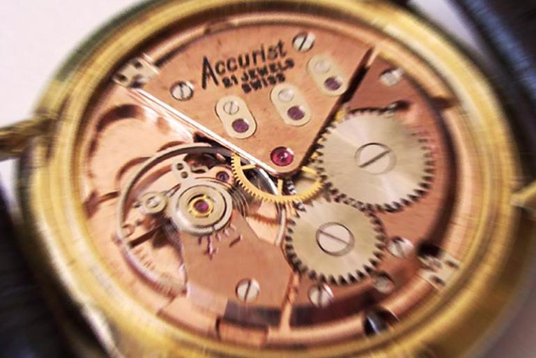 Accurist Mens Classic Watch (70010) - Round | Brown Leather Strap