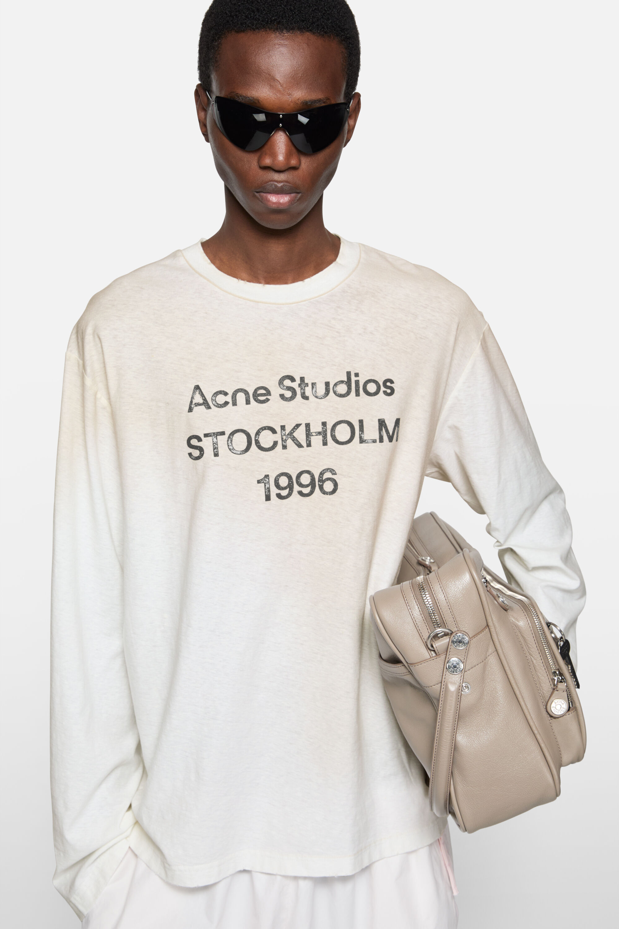 Acne Studios - Logo t-shirt - Relaxed fit - Dusty white