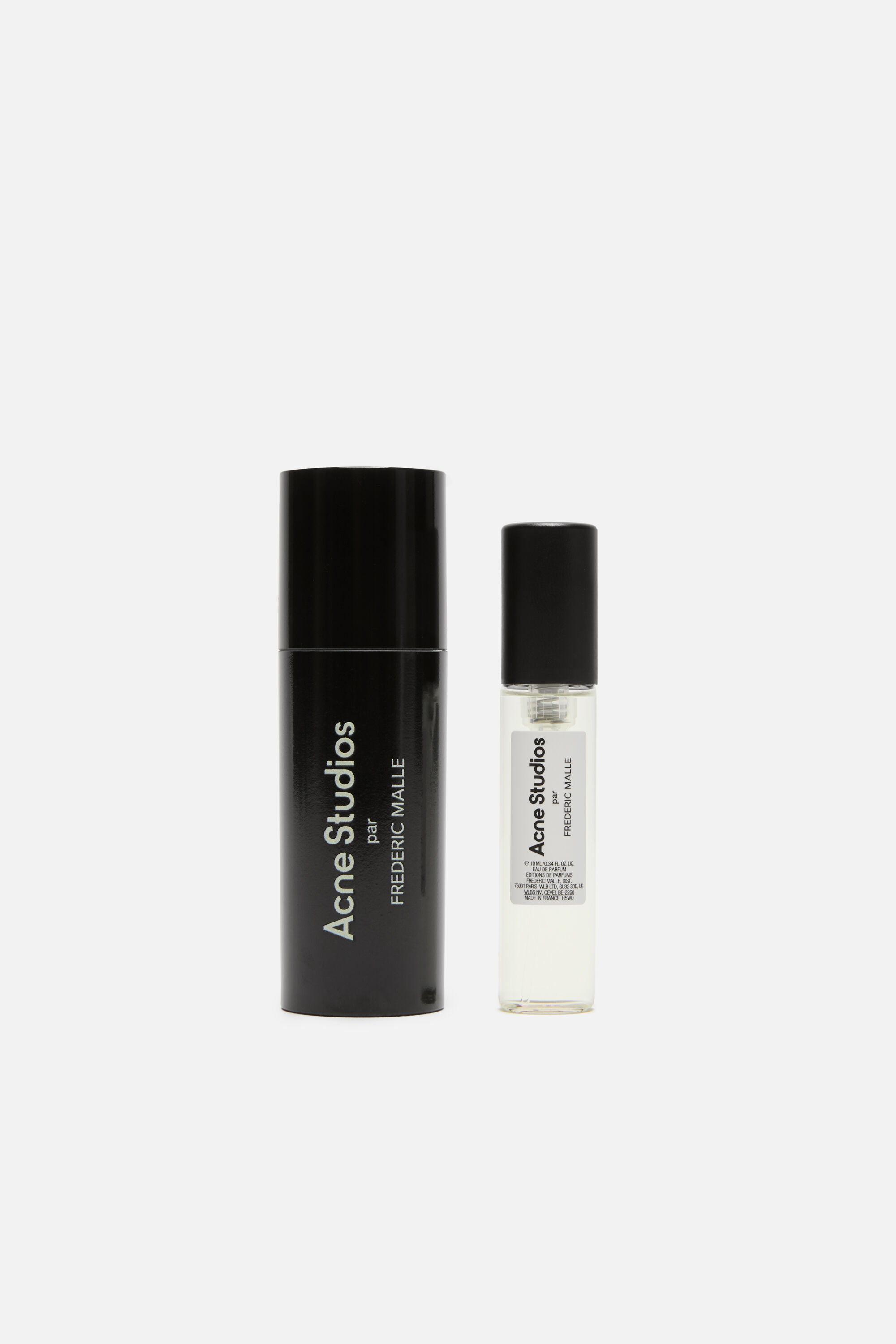 Acne Studios - Acne Studios par FREDERIC MALLE by Suzy Le Helley