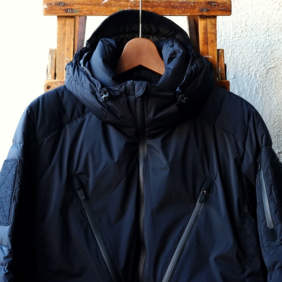 Manual Alphabet NANGA×河田フェザーのプレミアムダウン（MA-J-186