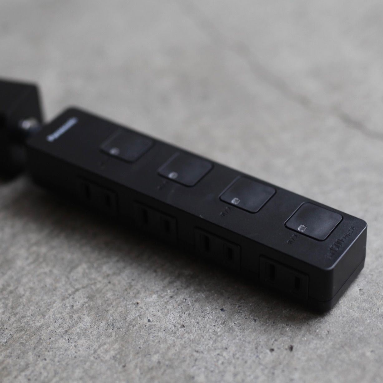 BLESS - 【残りわずか】Cable Jewelry Multiplug_1.4m(WOODEN ELEMENTS