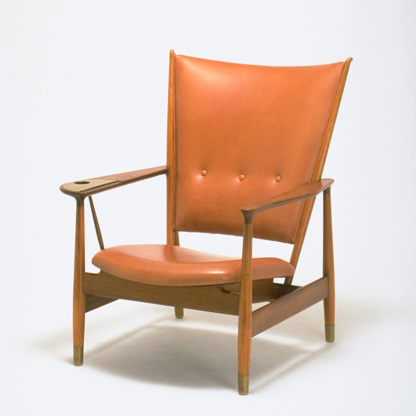 東京都美術館が2022年夏の企画展に「フィン・ユールとデンマークの椅子