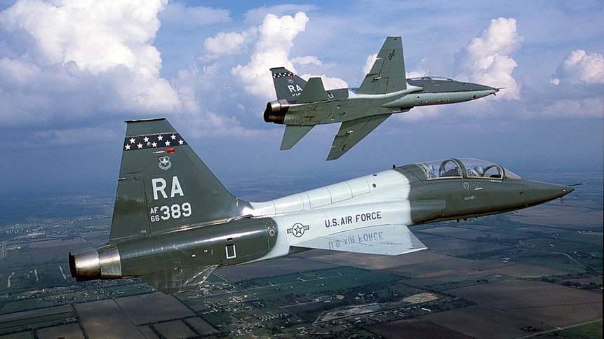 米軍 練習機T-38 Talon タロン タグ キーホルダー リベット 【公式通販】