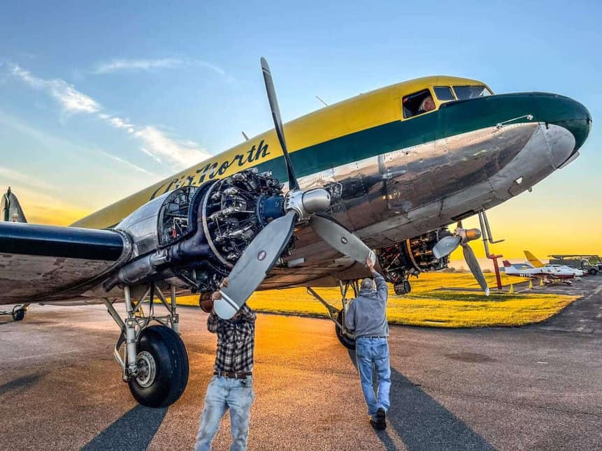 エアノースのクラシックなダグラスDC-3が修復後初飛行 - Aeroflap