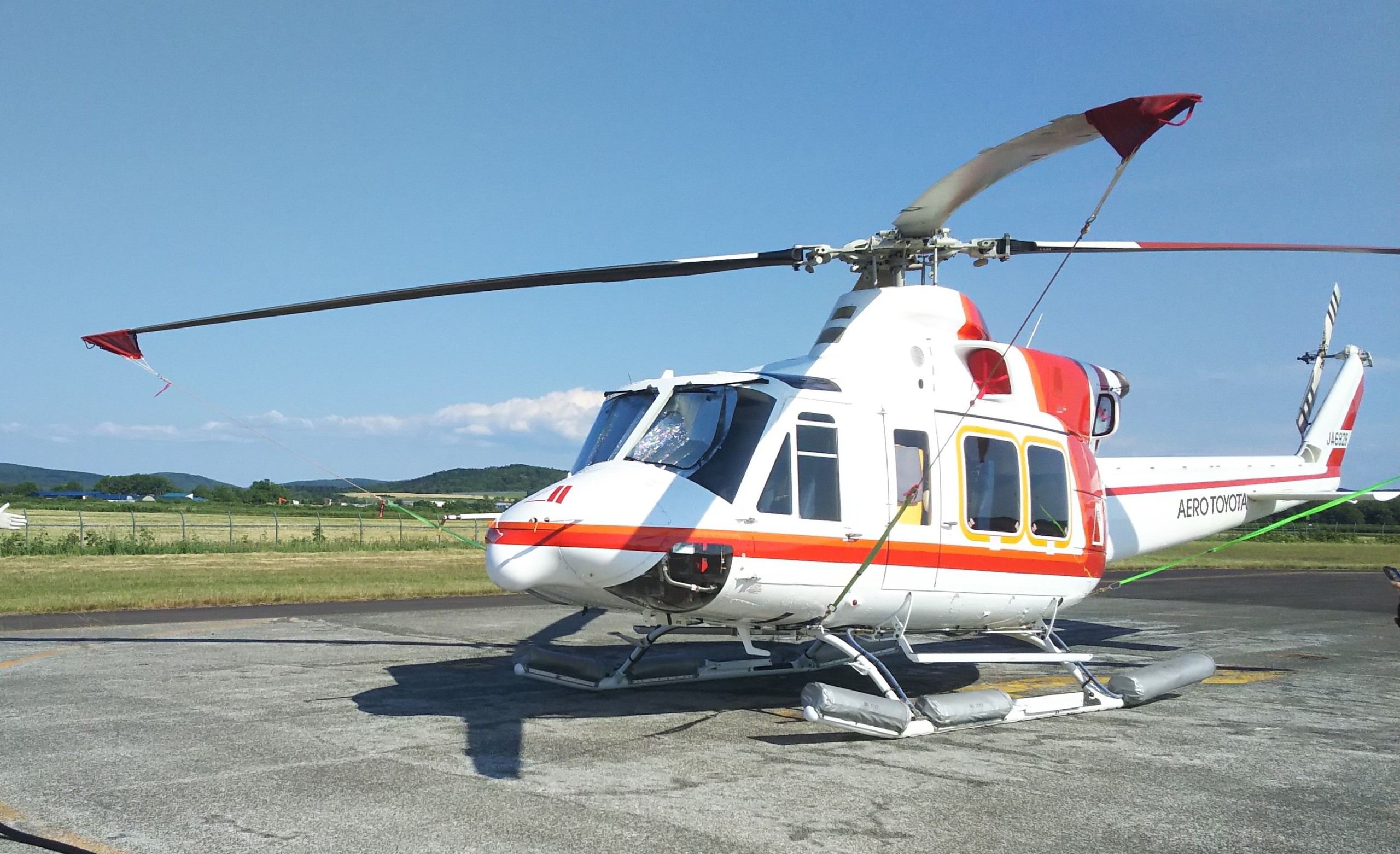機体・機材 | エアロトヨタ株式会社のヘリコプター,ビジネスジェットの
