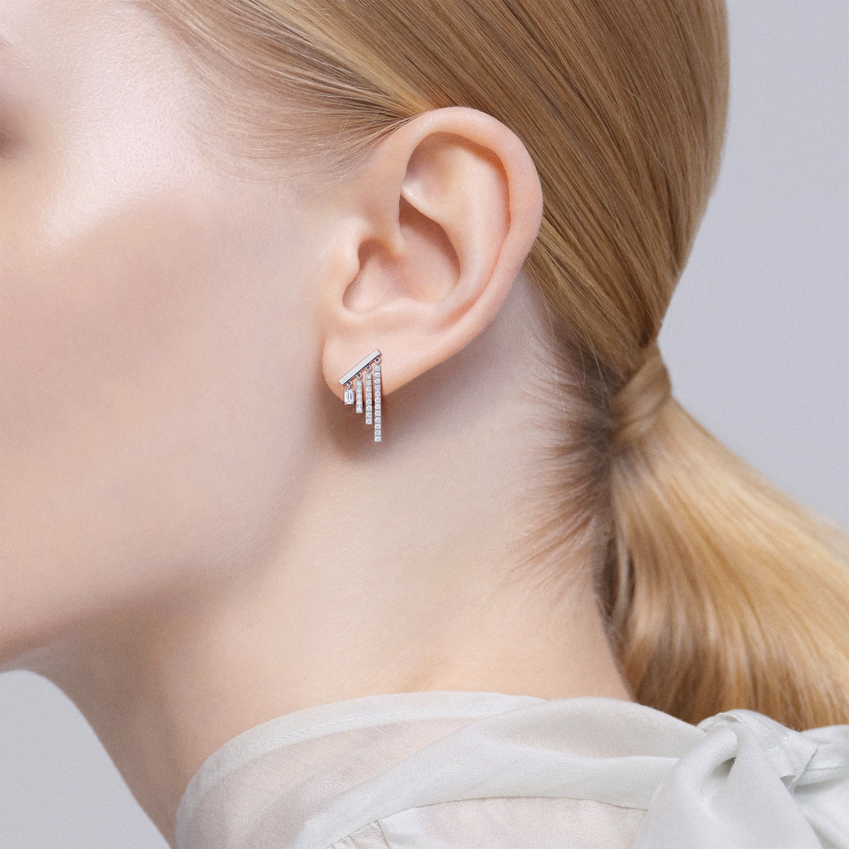 シャンデリアバゲット ピアス | AHKAH / アーカー | 【公式