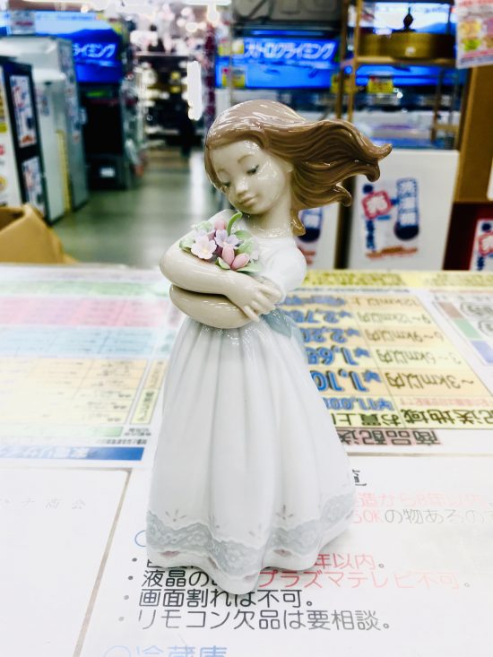 LLADRO Utopia TENDER INNOCENCE|リアドロ さわやかな風 買取致しまし