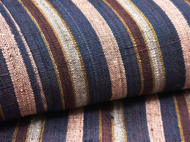 縦節紬縦縞の紬 浦野理一作 200,000円(税込)着物24-12-20ご売約済