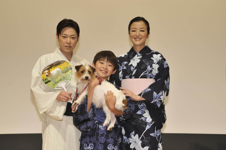 映画 血を吸う宇宙 (2001) - allcinema