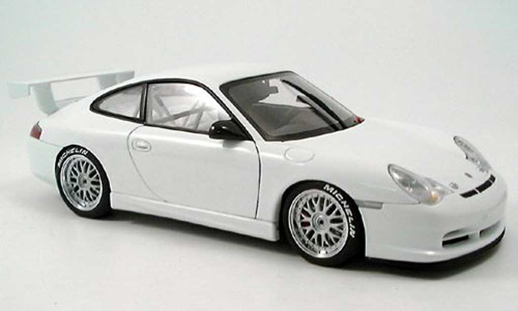 Diecast model cars Porsche 996 GT3 1/18 Autoart GT3 R plain body