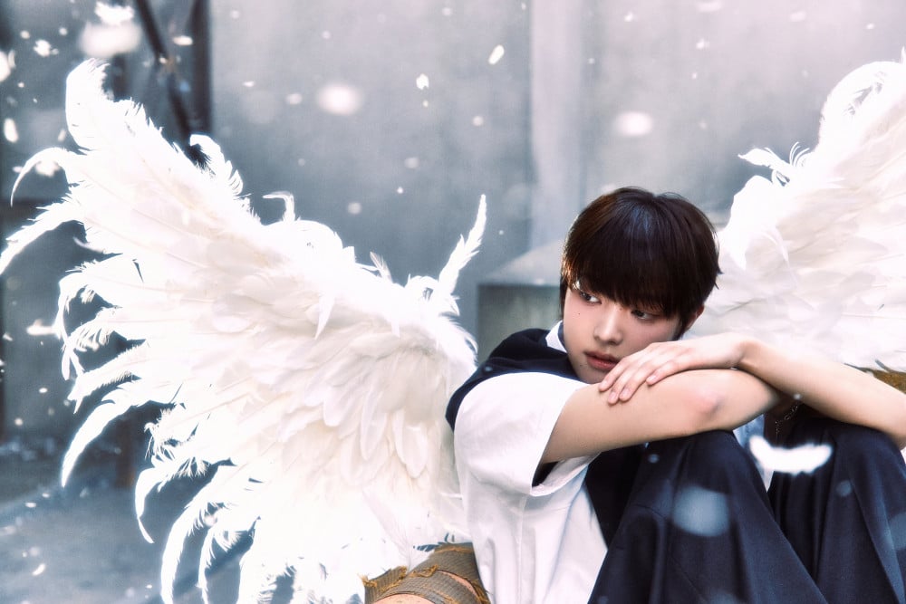 &TEAM reveals their wings in the new concept teasers for the first