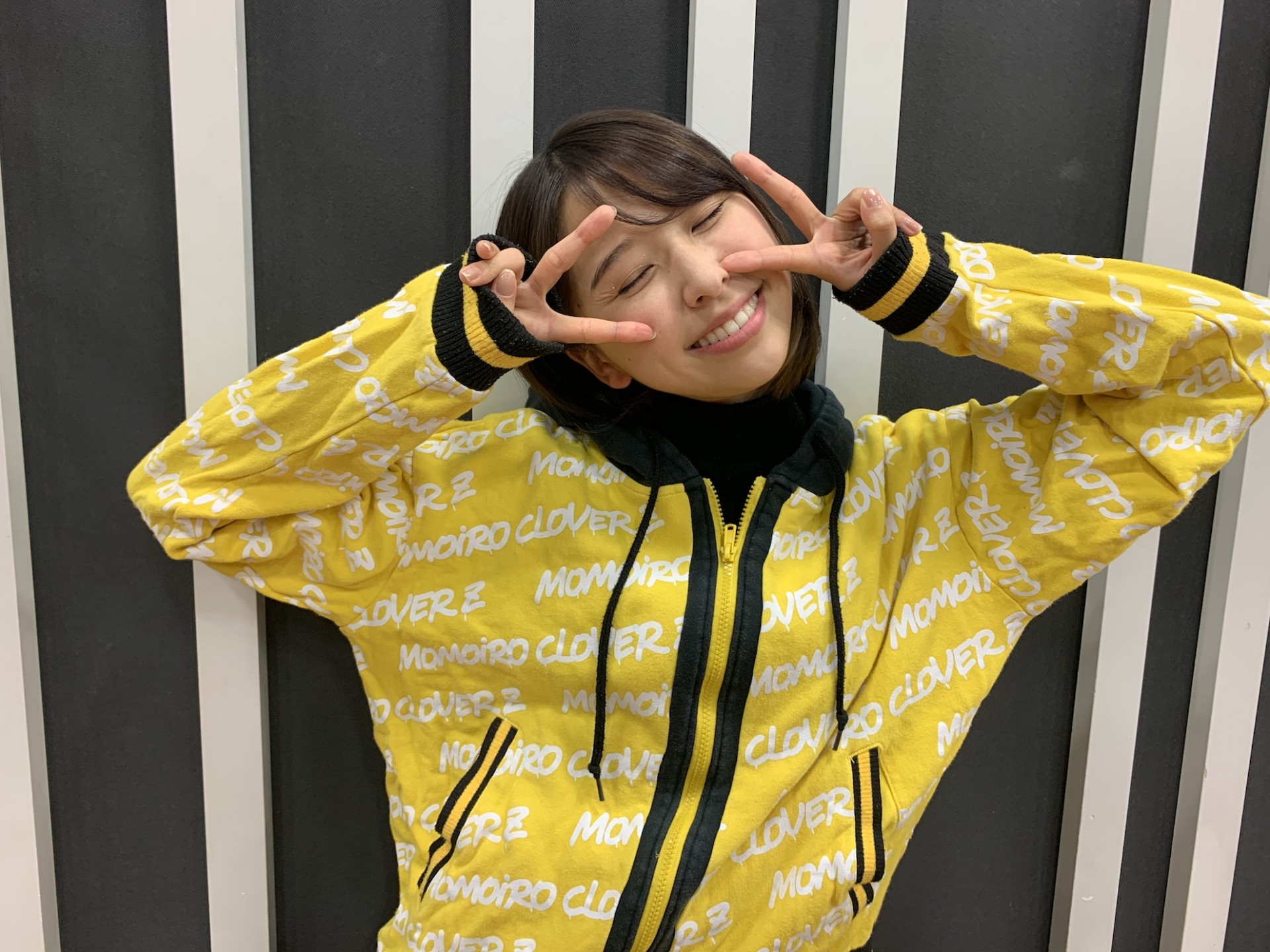 あ*ん様 ももクロ 玉井詩織 生誕グッズ マウンテンパーカー Lサイズ